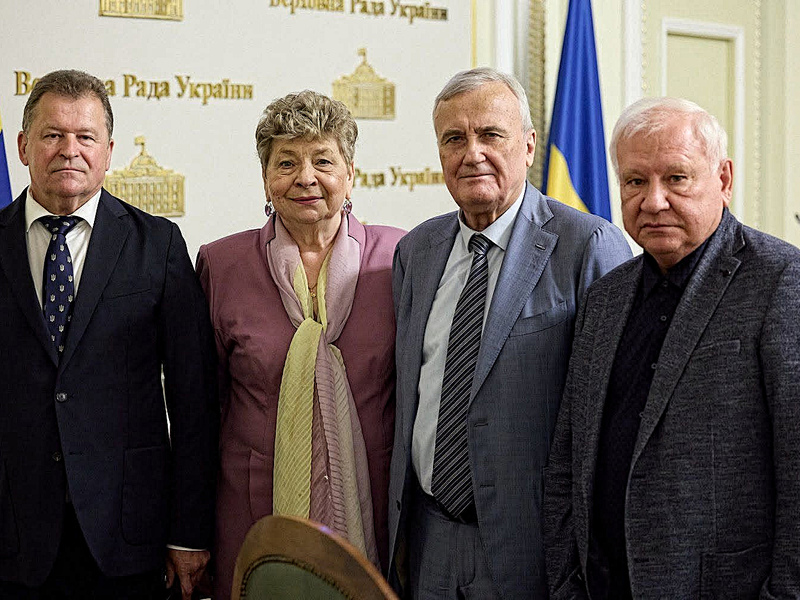 Директор Інституту  Олександр Скрипнюк взяв участь роботі у Круглого столу «Тридцять років Конституції України: здобутки та виклики сучасності»