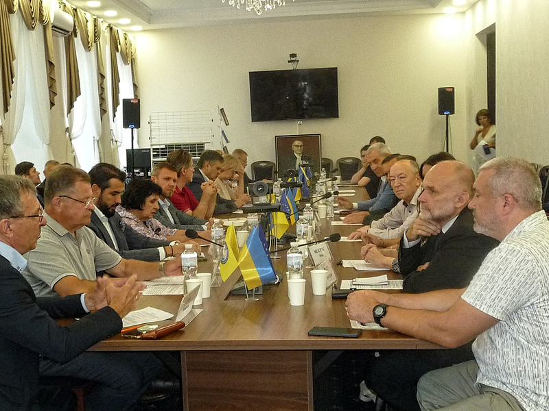 Зустріч провідних учених Інституту з депутатом Національних Зборів Франції та професором Паризької школи міжнародних відносин